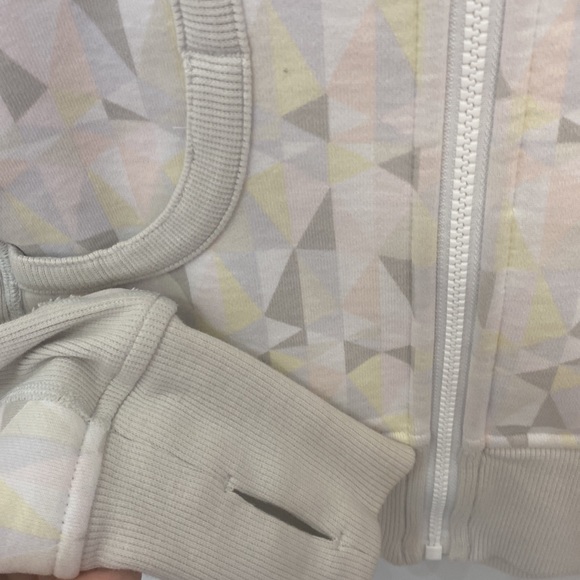 Lululemon Scuba Zipper Hoodie size 6 - Picture 5 of 13